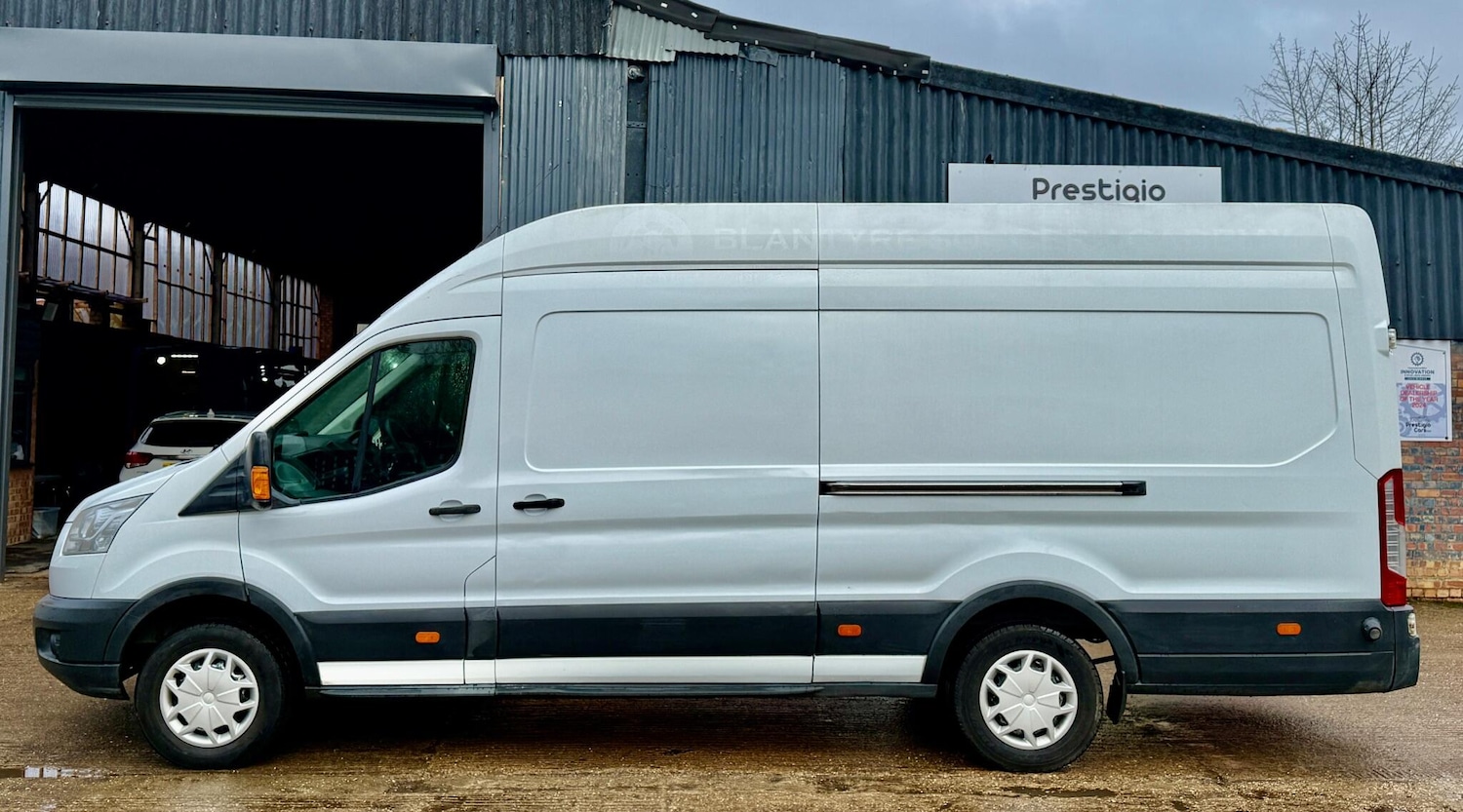 Used Ford Transit 2015 for sale - 77283130: Photo 5