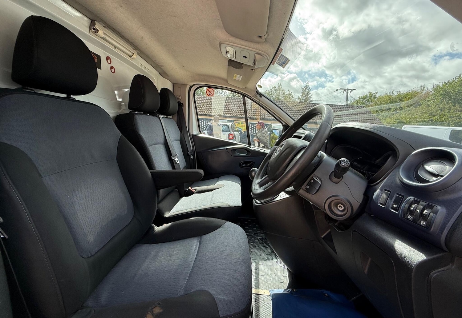 Used Vauxhall Vivaro for sale - 77023533: Photo 14