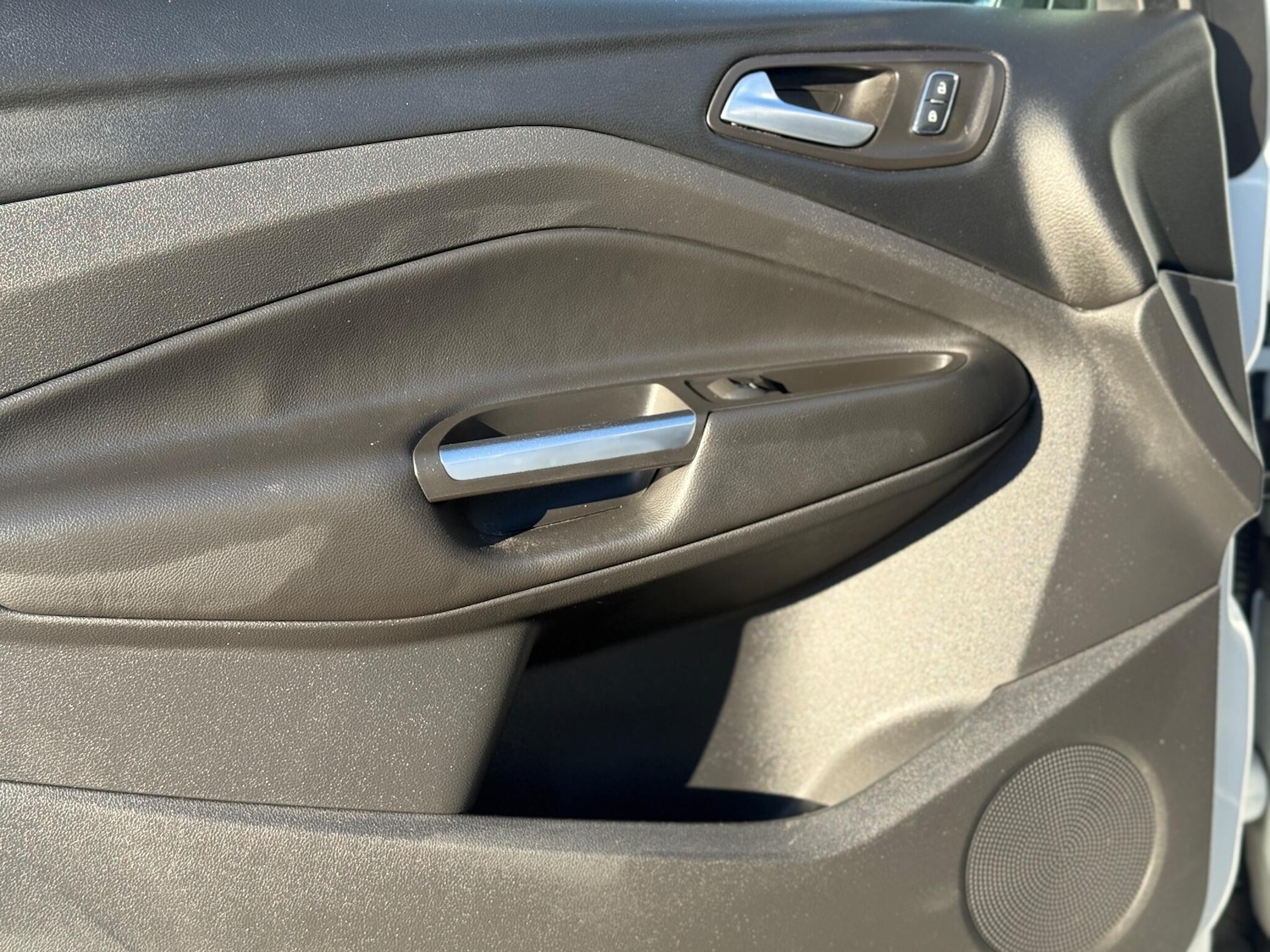 Used Ford Kuga 2016 for sale - 76711952: Photo 37