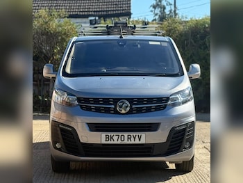2020 (70) - 2.0 Turbo D 3100 Sportive Crew Van L2 H1 Euro 6 (s/s) 5dr