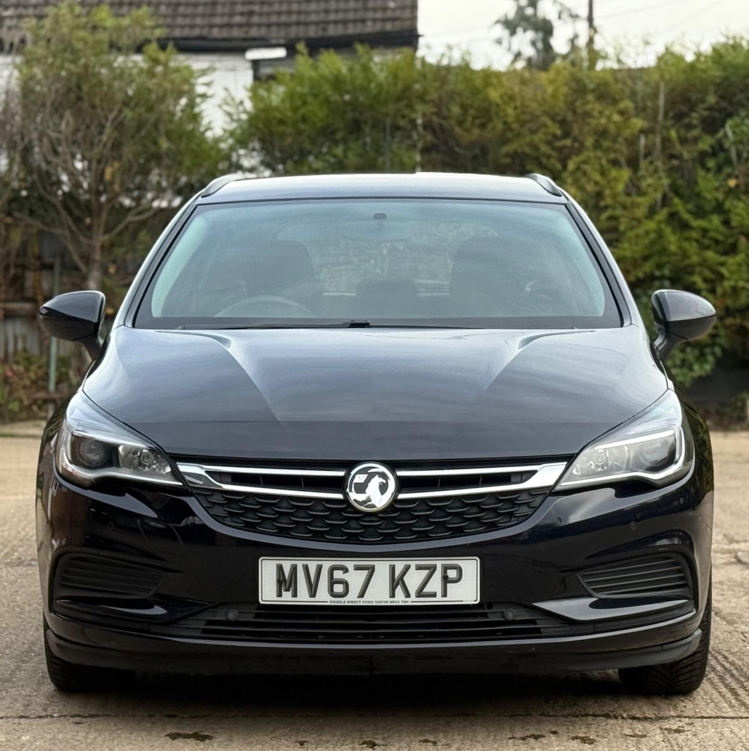 Used Vauxhall Astra 2017 for sale - 76346853: Photo 3