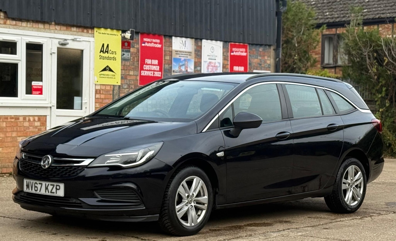 Used Vauxhall Astra 2017 for sale - 76346853: Photo 5