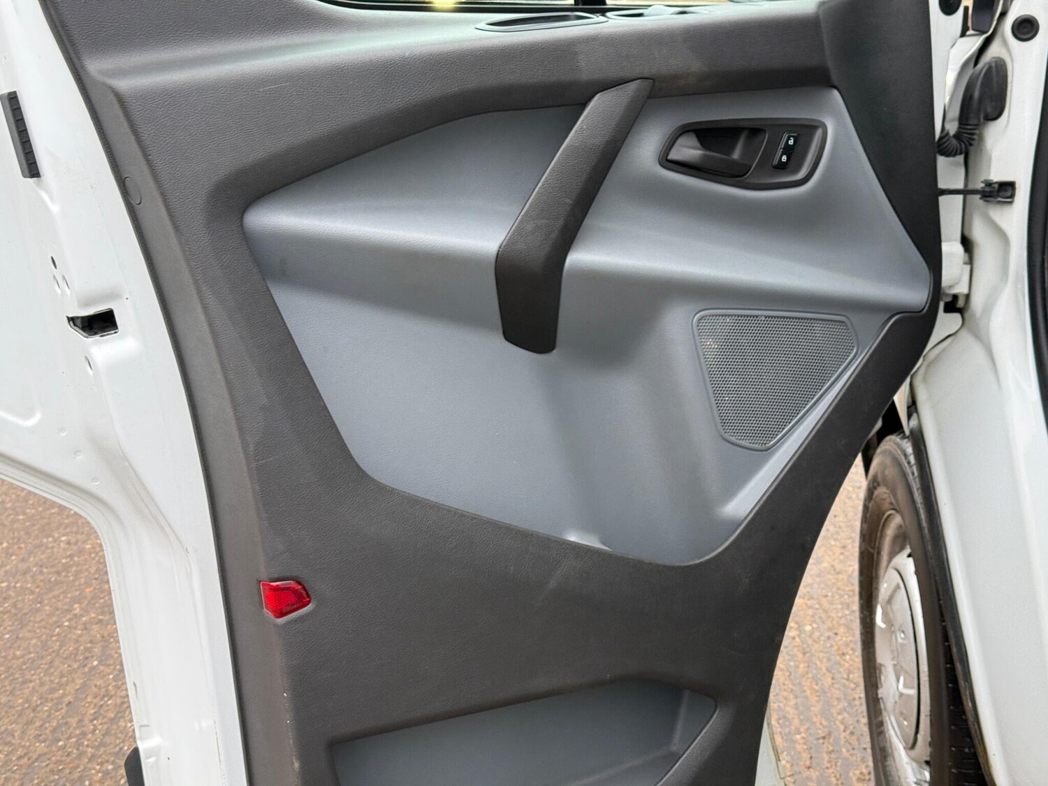 Used Ford Transit Custom 2017 for sale - 77450875: Photo 36