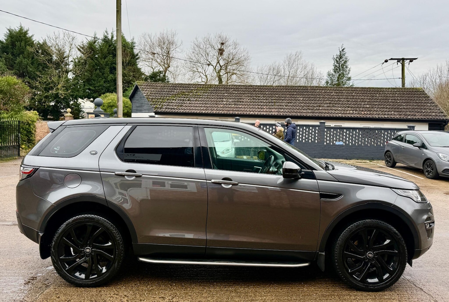 Used Land Rover Discovery Sport 2015 for sale - 76883920: Photo 12