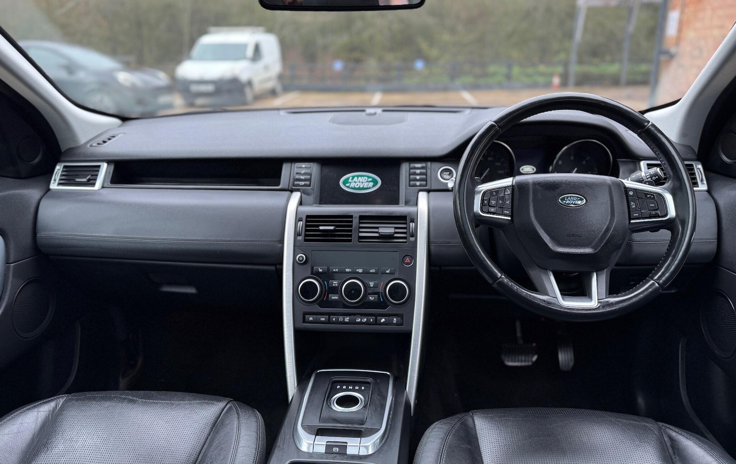 Used Land Rover Discovery Sport 2015 for sale - 76883920: Photo 18