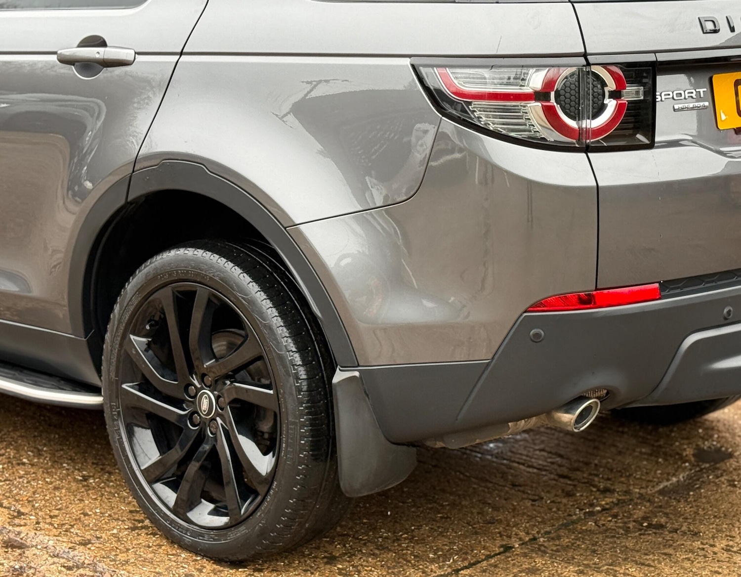 Used Land Rover Discovery Sport 2015 for sale - 76883920: Photo 29