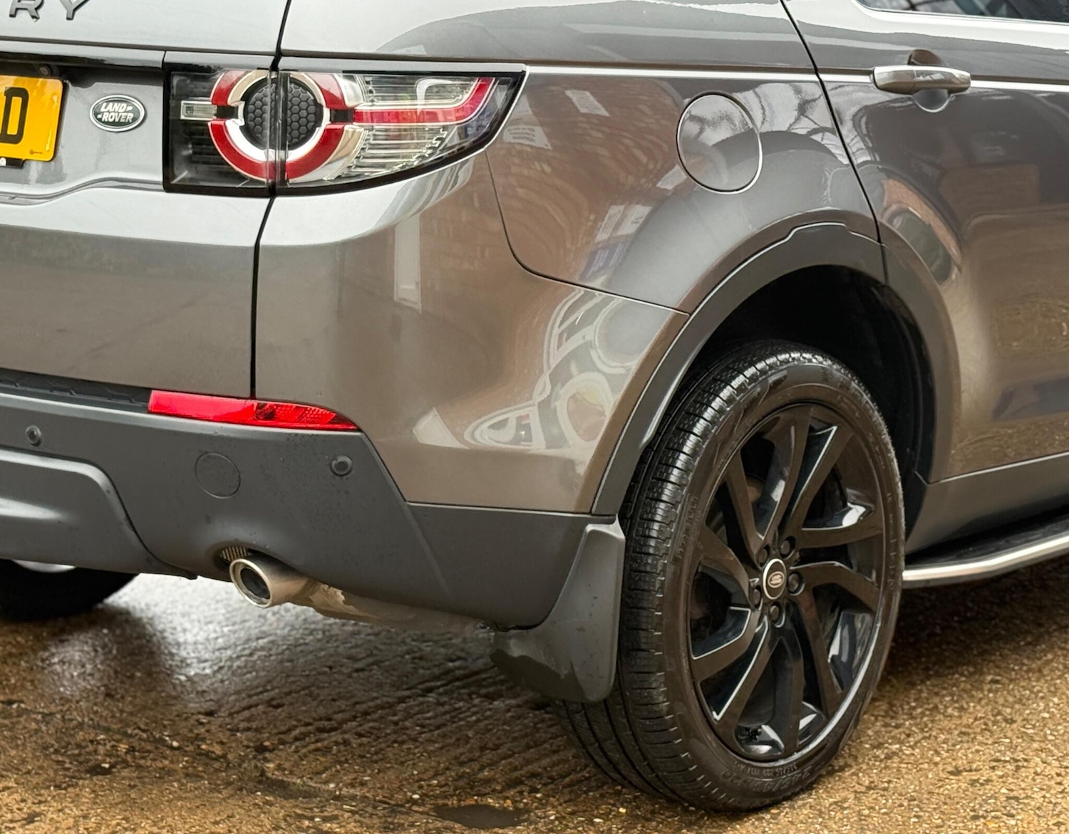 Used Land Rover Discovery Sport 2015 for sale - 76883920: Photo 32