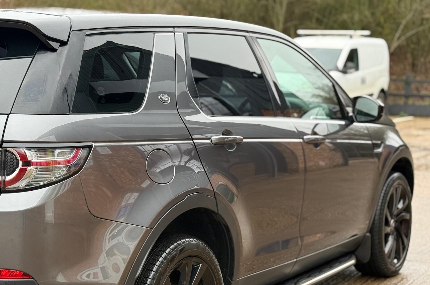 Used Land Rover Discovery Sport 2015 for sale - 76883920: Photo 33