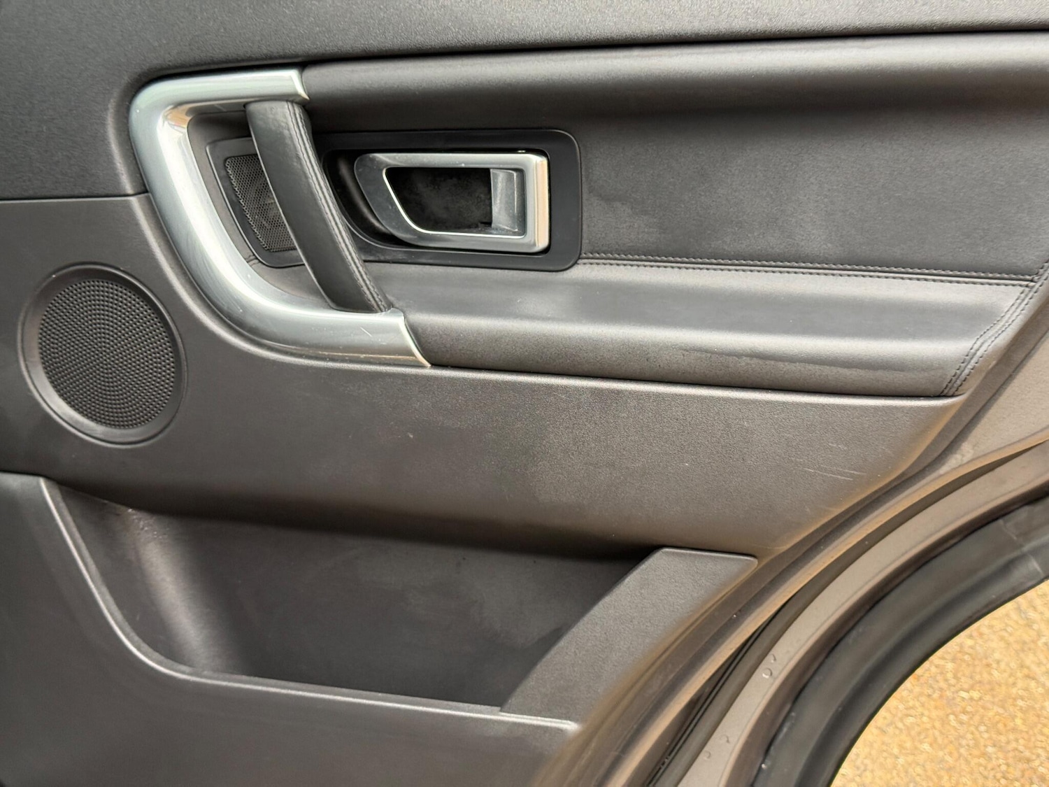 Used Land Rover Discovery Sport 2015 for sale - 76883920: Photo 42