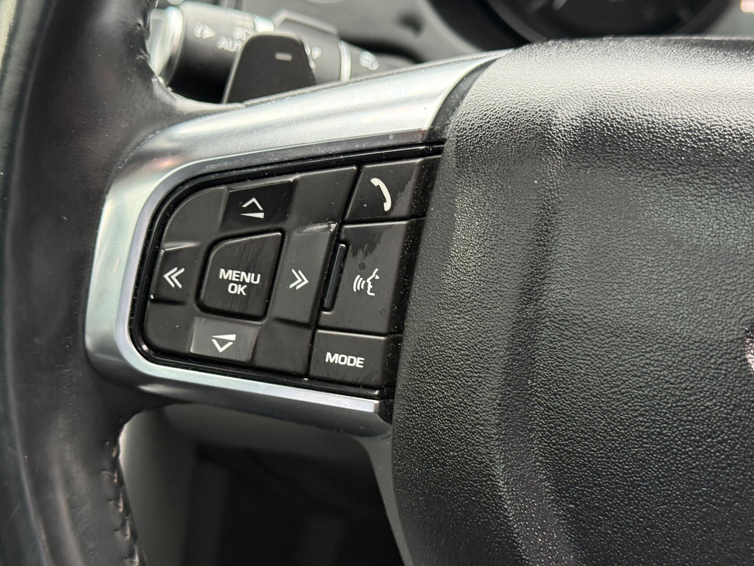 Used Land Rover Discovery Sport 2015 for sale - 76883920: Photo 44