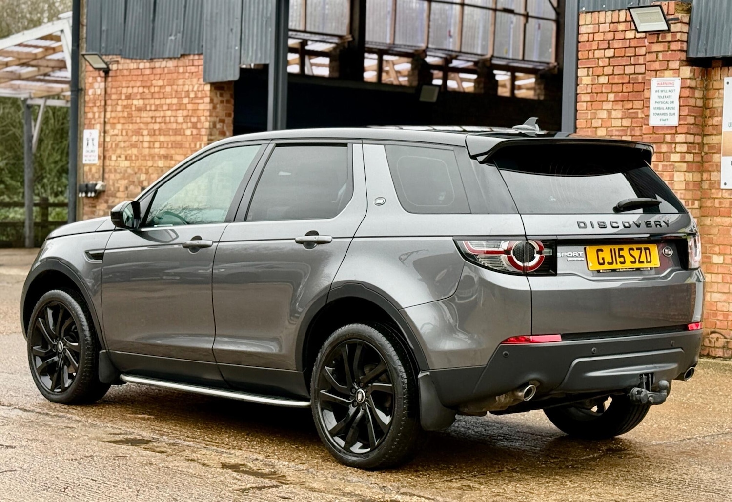 Used Land Rover Discovery Sport 2015 for sale - 76883920: Photo 9