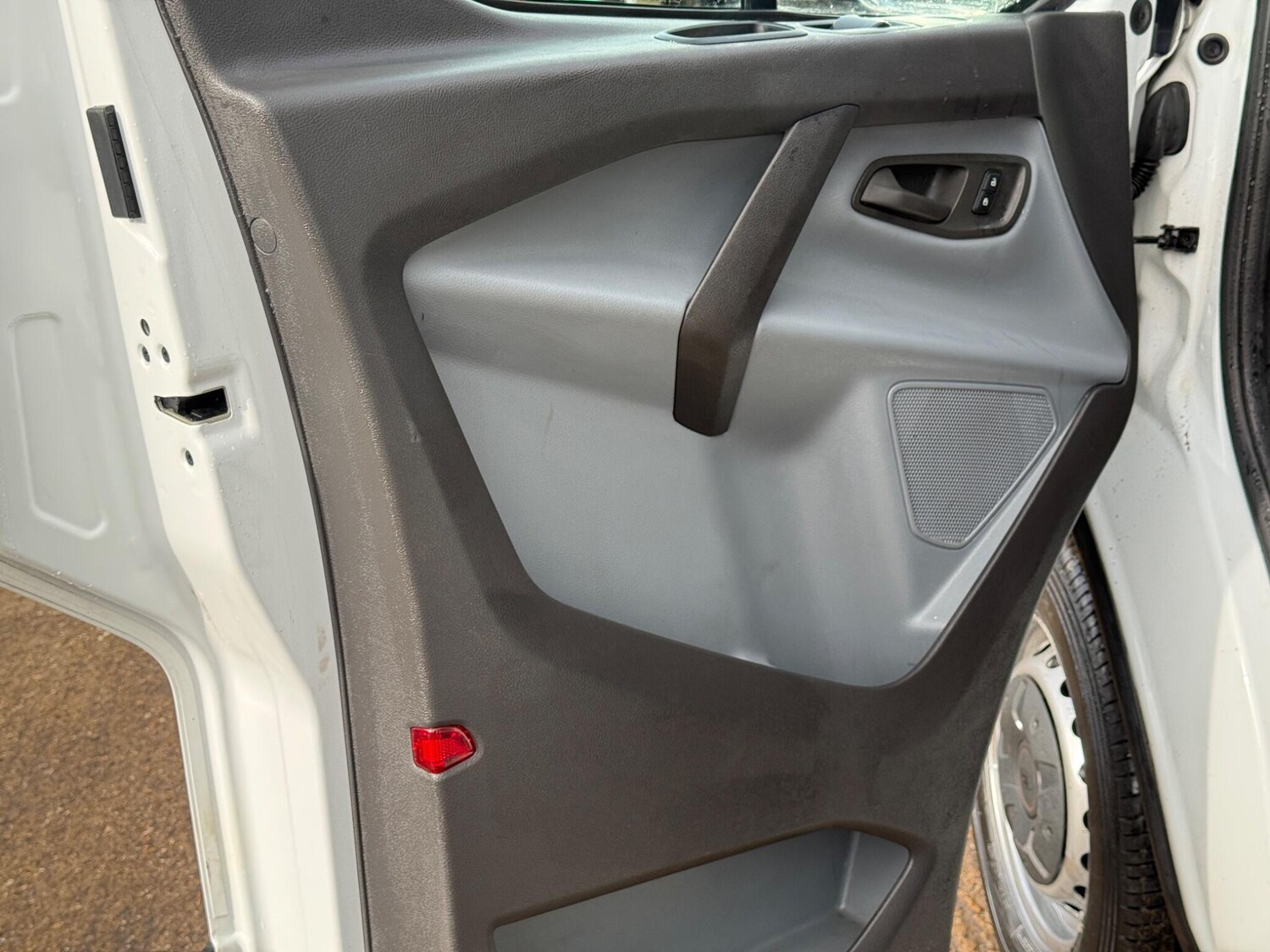 Used Ford Transit Custom 2016 for sale - 77493731: Photo 37