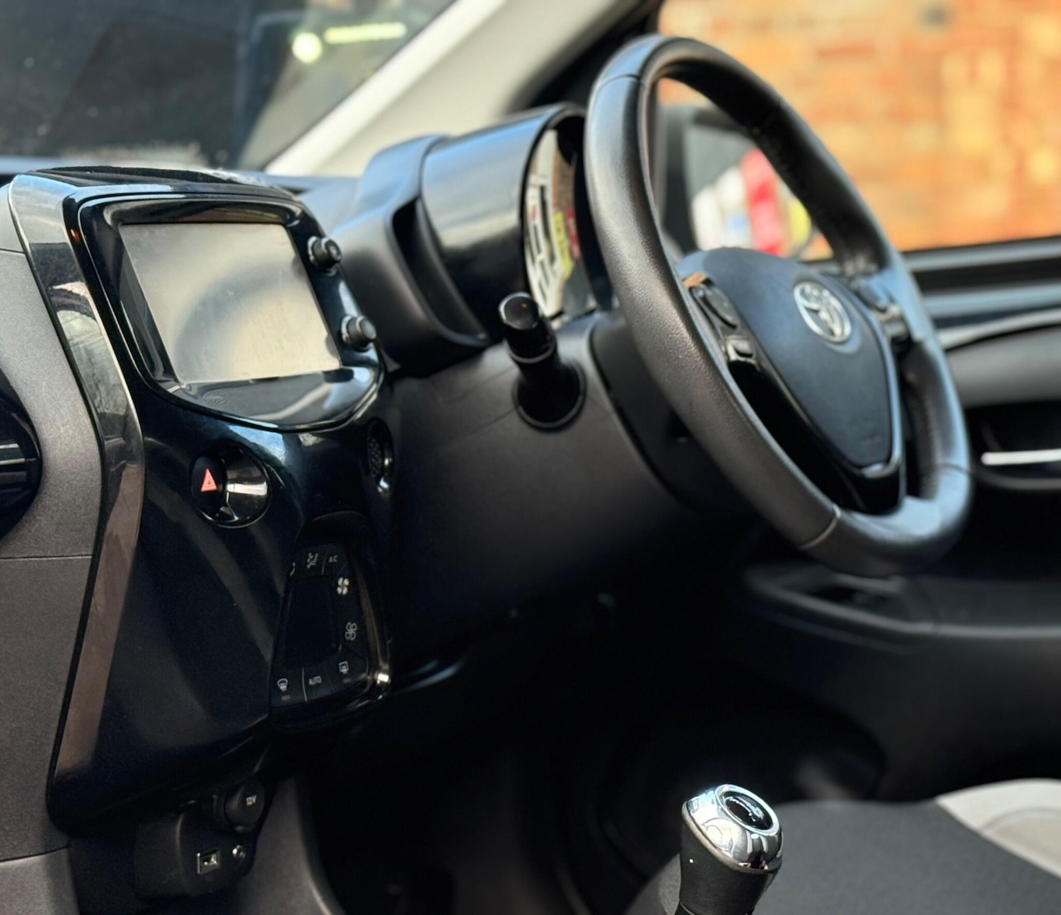 Used Toyota AYGO 2014 for sale - 76697843: Photo 16