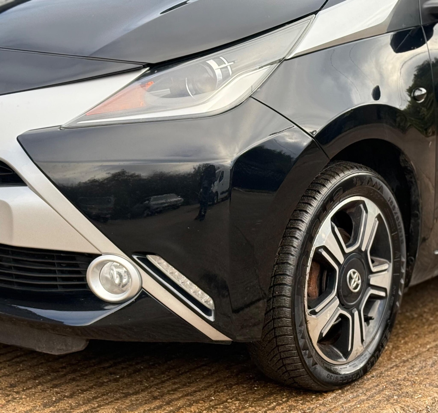 Used Toyota AYGO 2014 for sale - 76697843: Photo 27