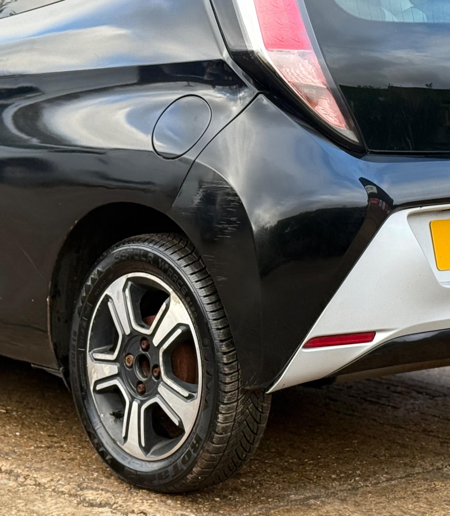 Used Toyota AYGO 2014 for sale - 76697843: Photo 30