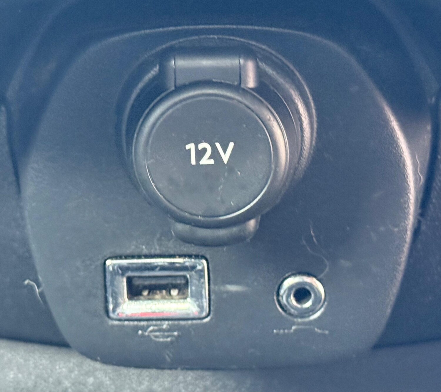 Used Toyota AYGO 2014 for sale - 76697843: Photo 41