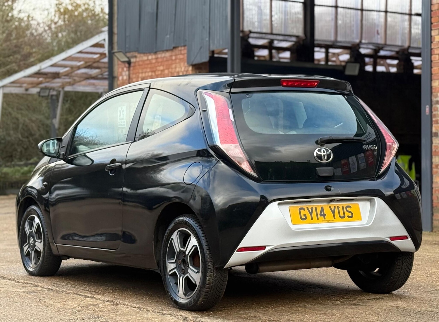 Used Toyota AYGO 2014 for sale - 76697843: Photo 9