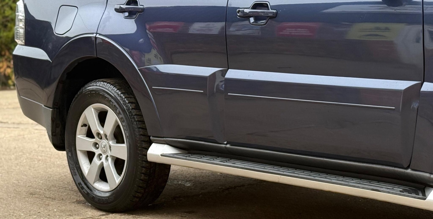 Used Mitsubishi Shogun 2008 for sale - 77084140: Photo 32