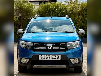 Used Dacia Sandero Stepway 2017 for sale - 79301596: Photo