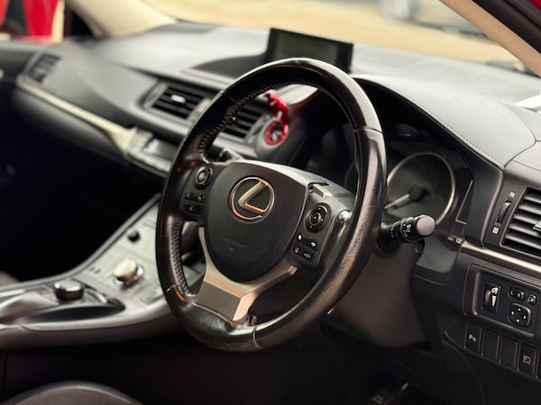Used Lexus CT 2019 for sale - 76305339: Photo 13
