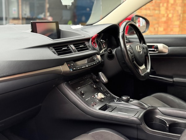 Used Lexus CT 2019 for sale - 76305339: Photo 15