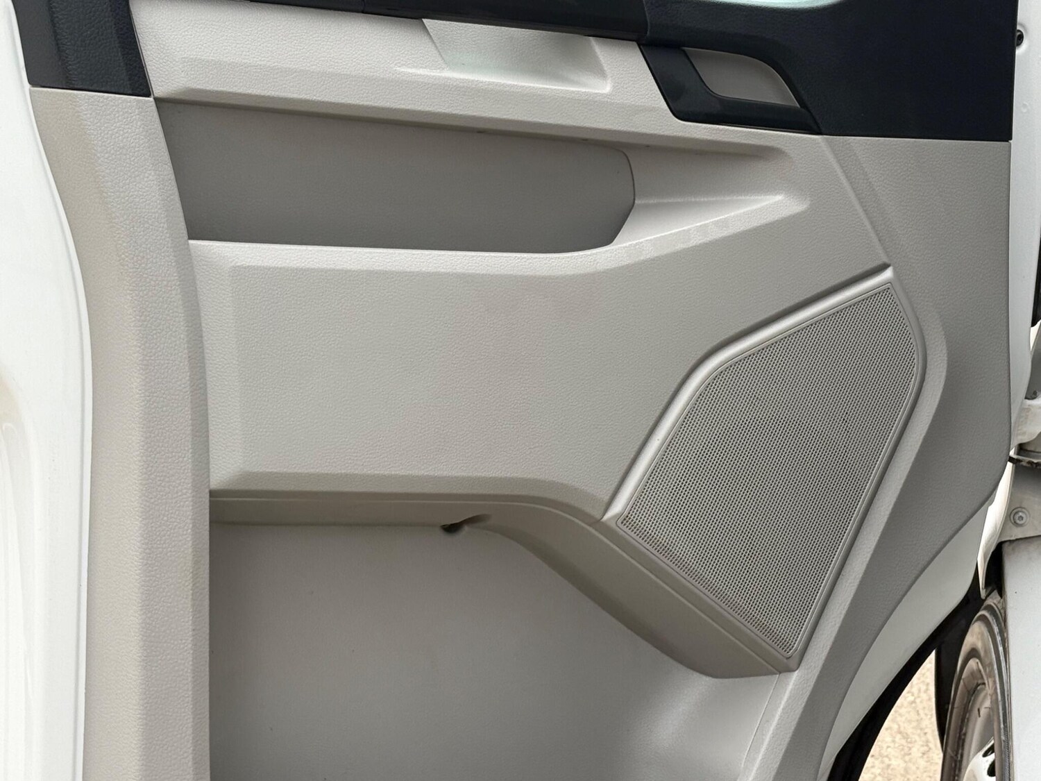 Used Volkswagen Transporter 2018 for sale - 77904295: Photo 11