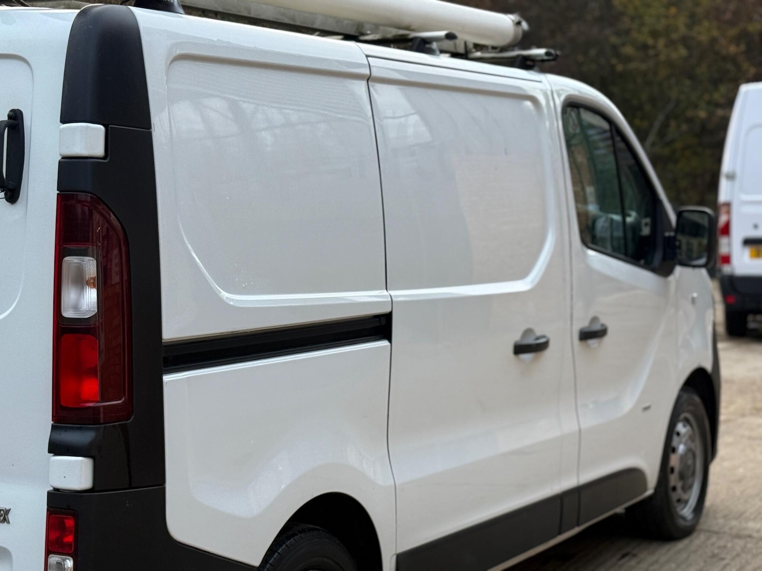 Used Vauxhall Vivaro 2016 for sale - 76453663: Photo 32