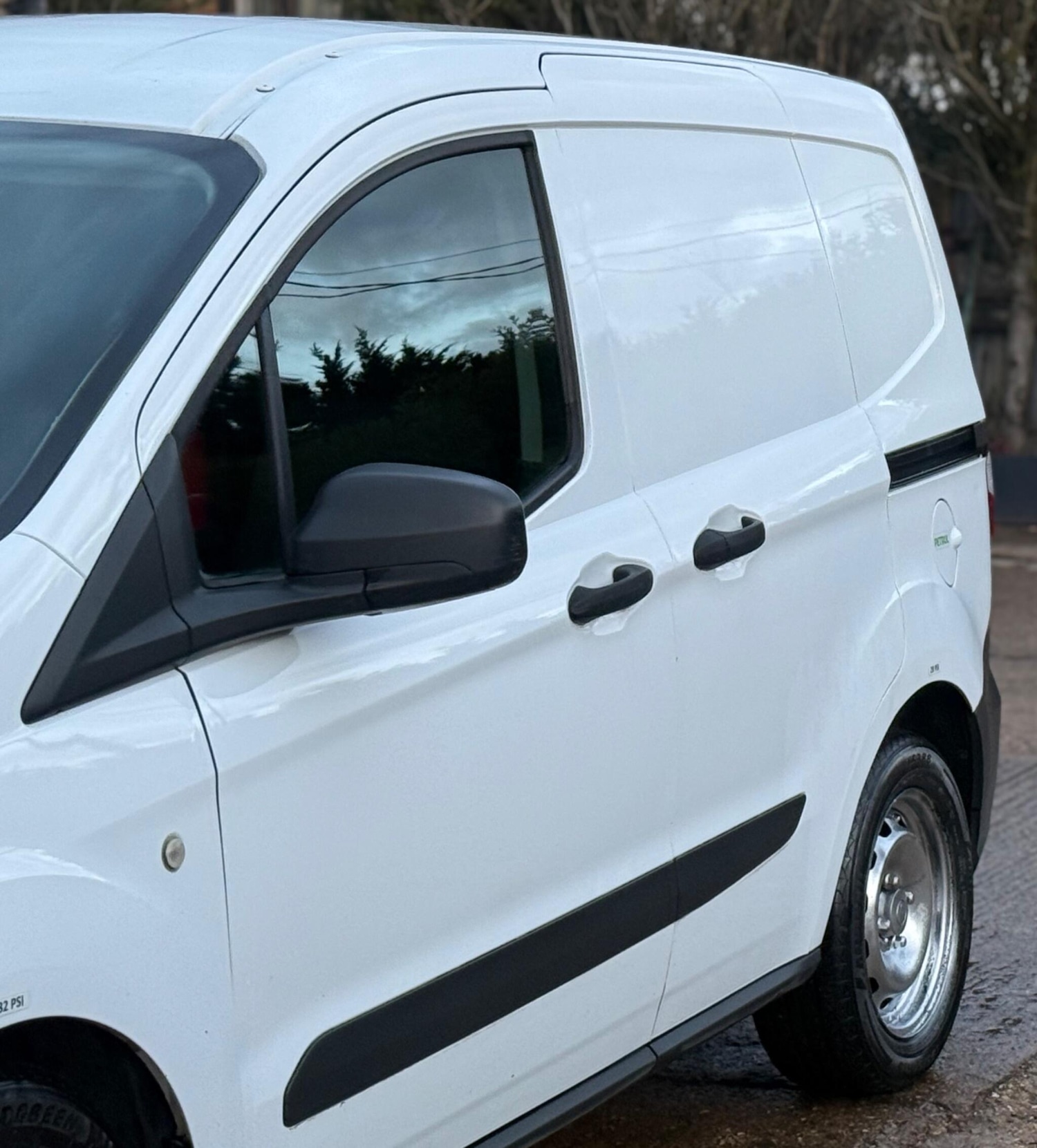 Used Ford Transit Courier 2020 for sale - 77128691: Photo 27