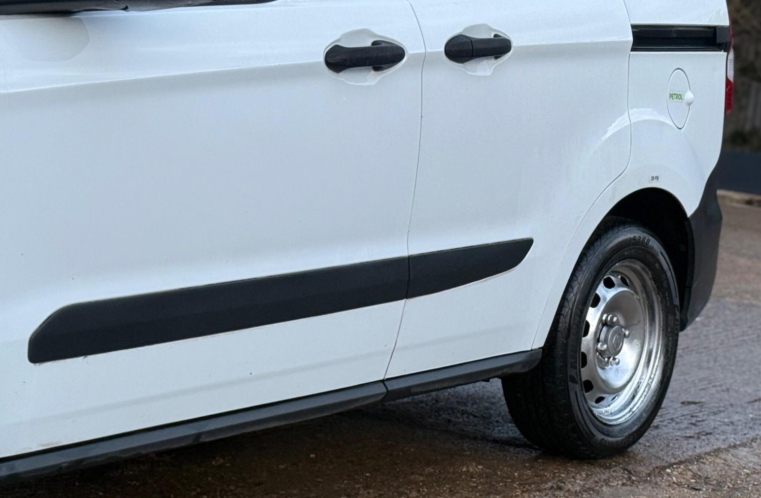 Used Ford Transit Courier 2020 for sale - 77128691: Photo 28