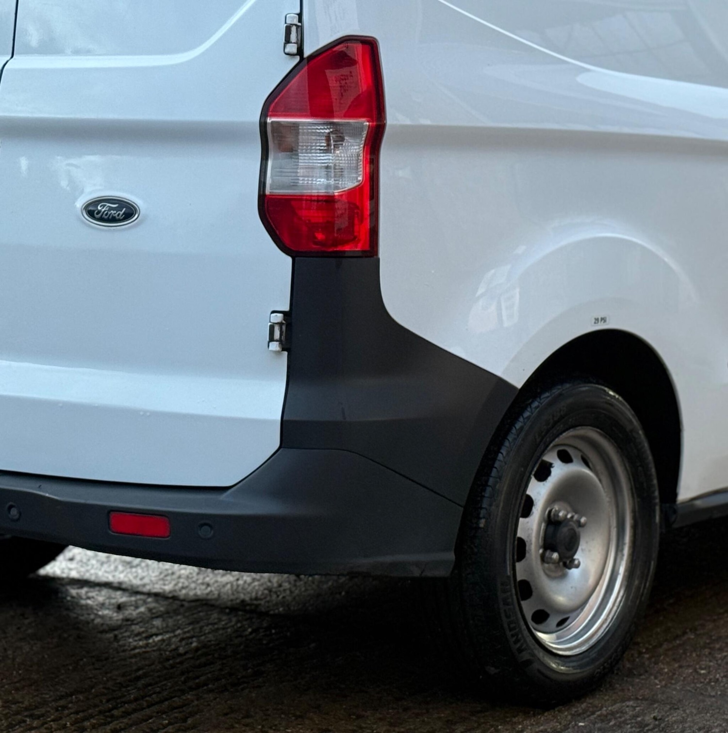 Used Ford Transit Courier 2020 for sale - 77128691: Photo 32