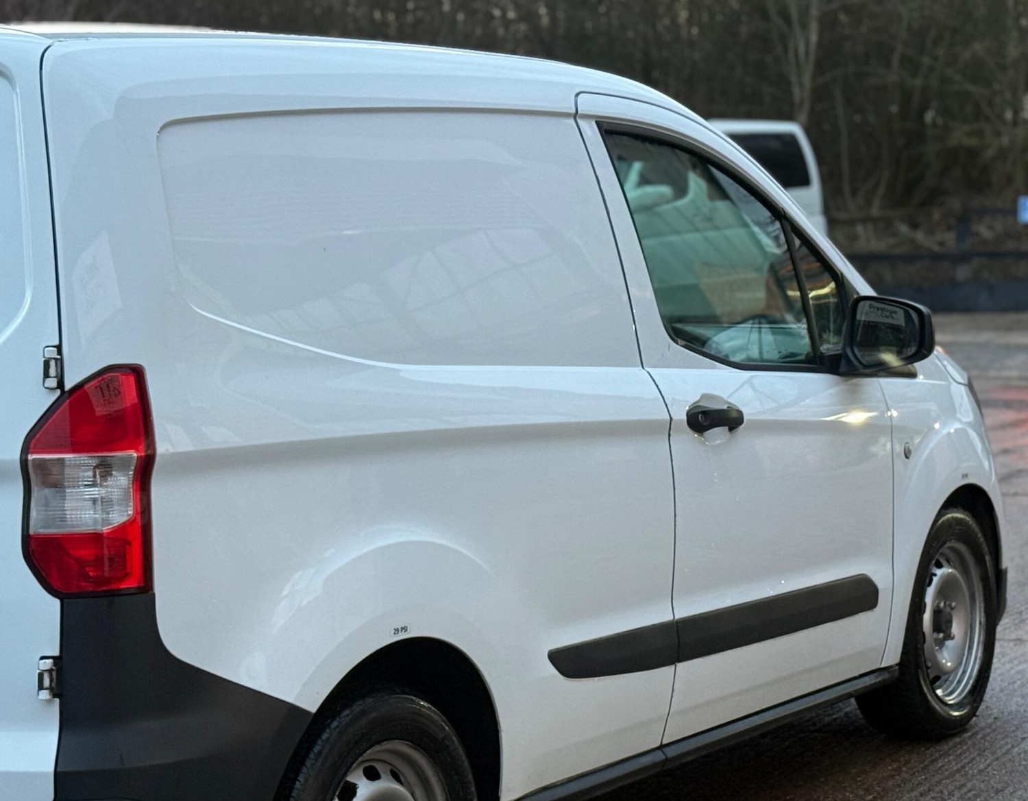 Used Ford Transit Courier 2020 for sale - 77128691: Photo 33