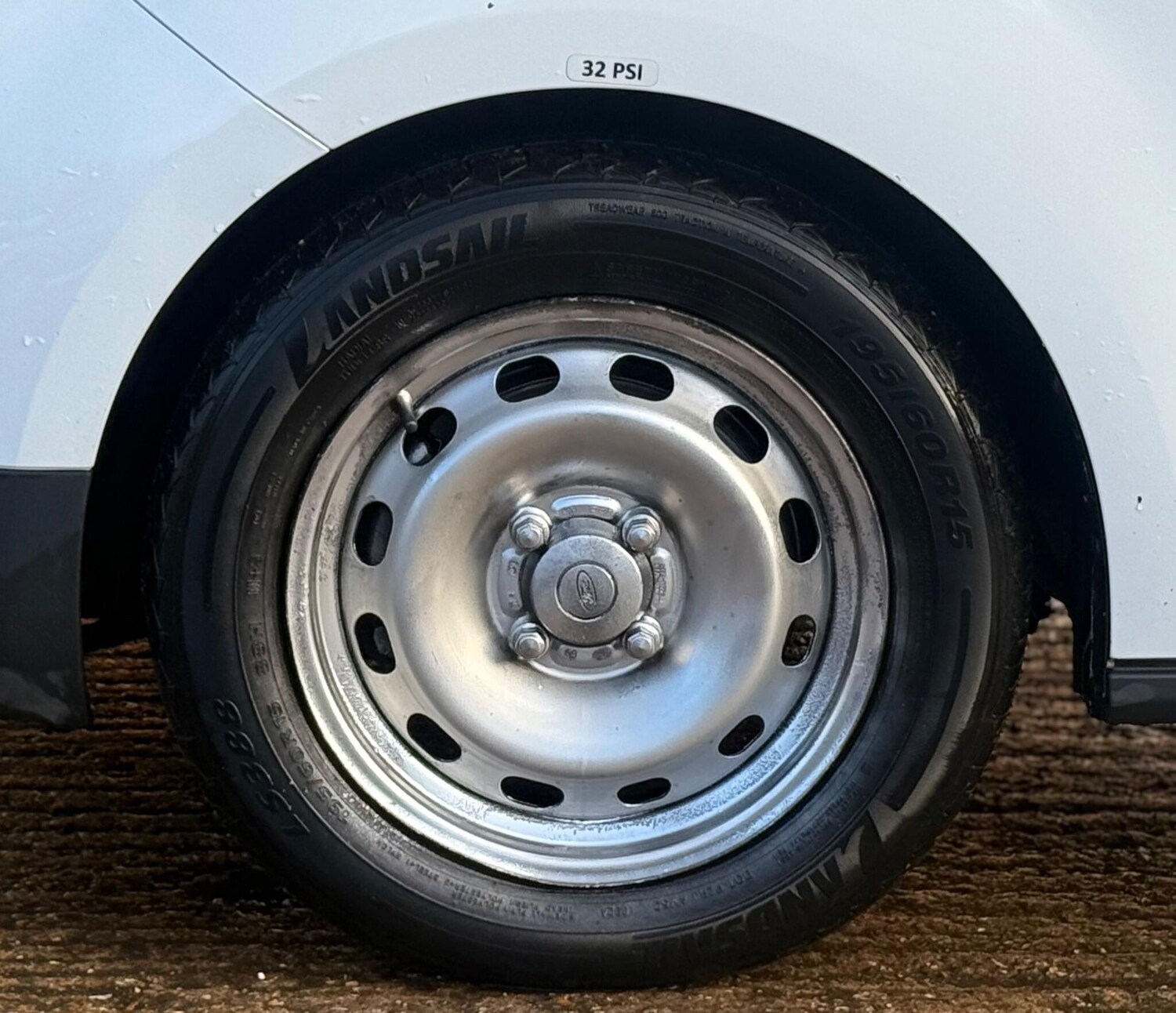 Used Ford Transit Courier 2020 for sale - 77128691: Photo 40