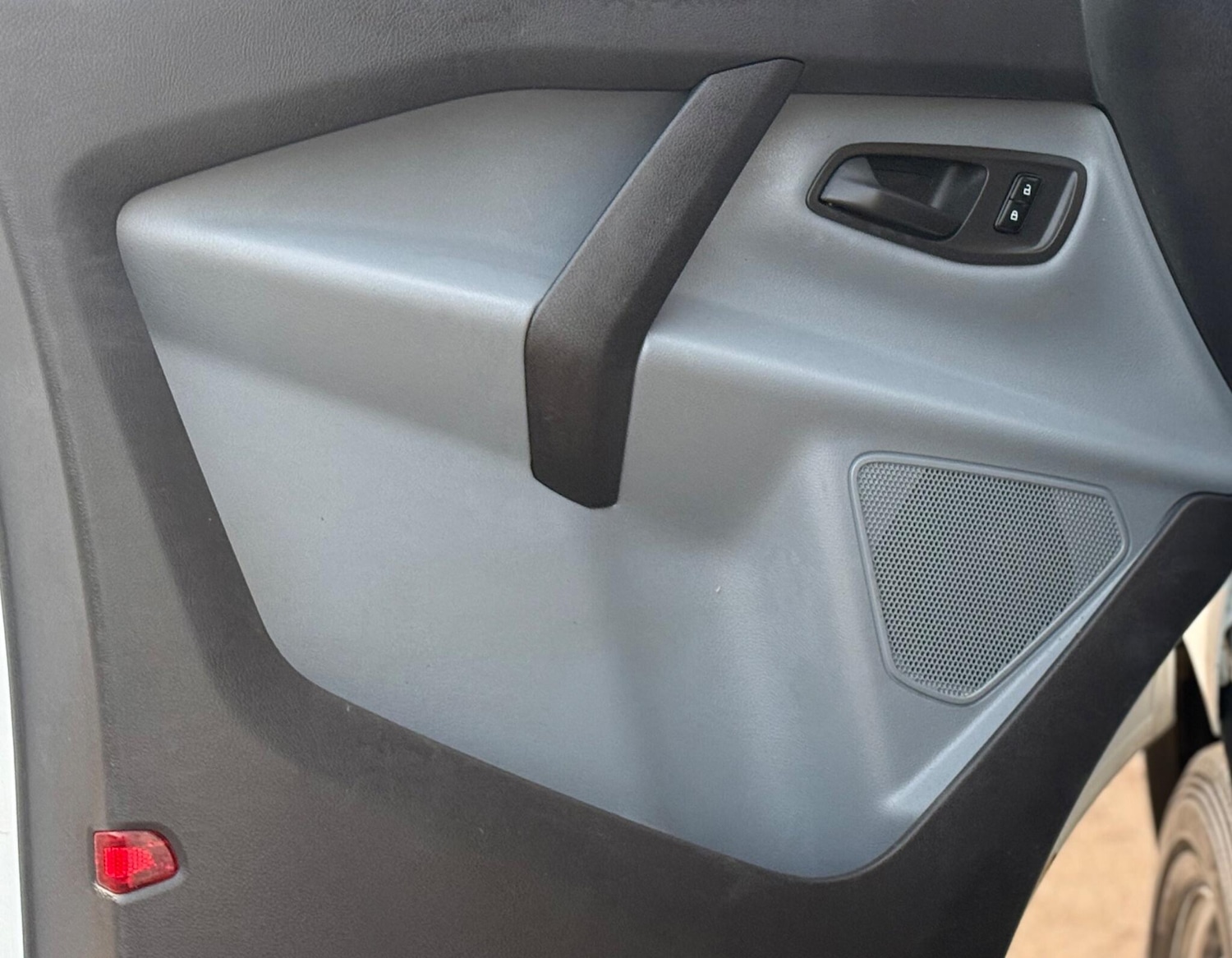 Used Ford Transit Custom 2016 for sale - 76453665: Photo 18