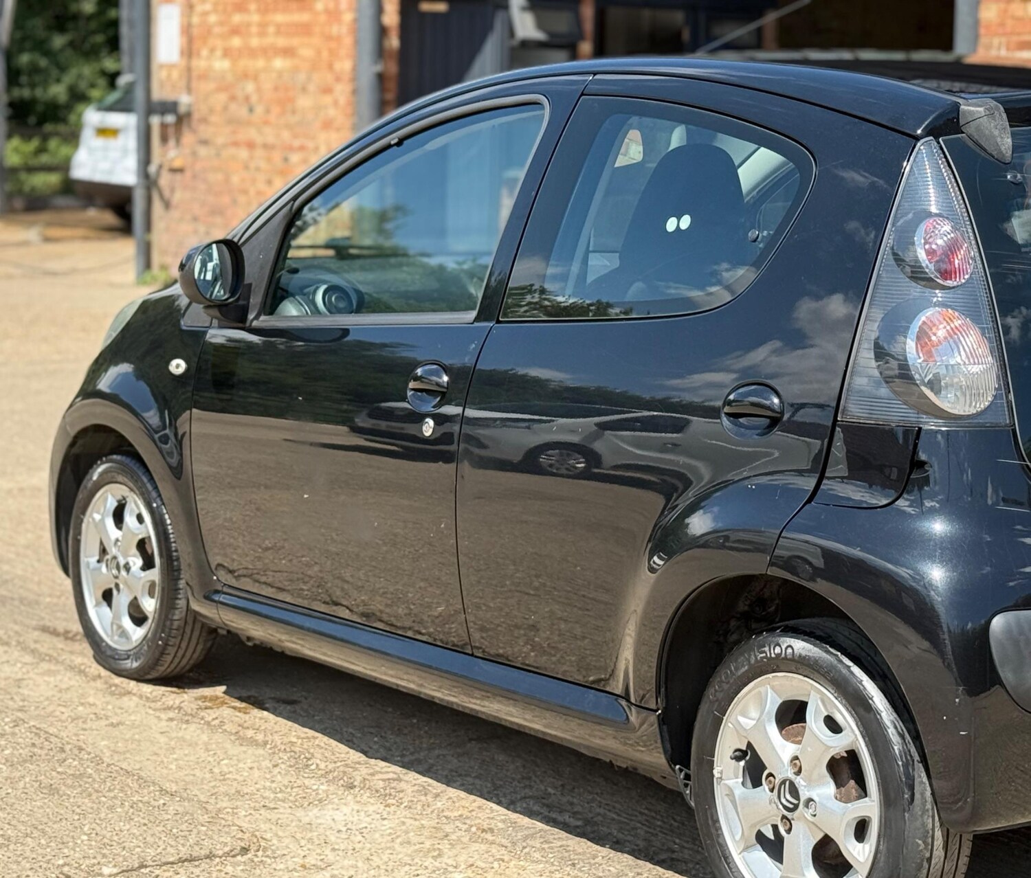 Vehicle 29