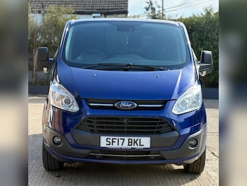 Used Ford Tourneo Custom 2017 for sale - 77888729: Photo