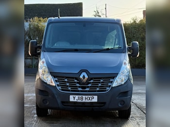 Used Renault Master 2018 for sale - 77310904: Photo