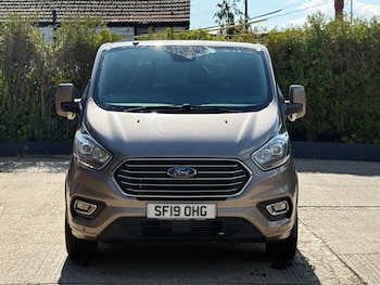 Used Ford Tourneo Custom 2019 for sale - 79458490: Photo