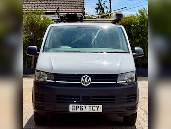 Used Volkswagen Transporter 2018 for sale - 79482757: Photo