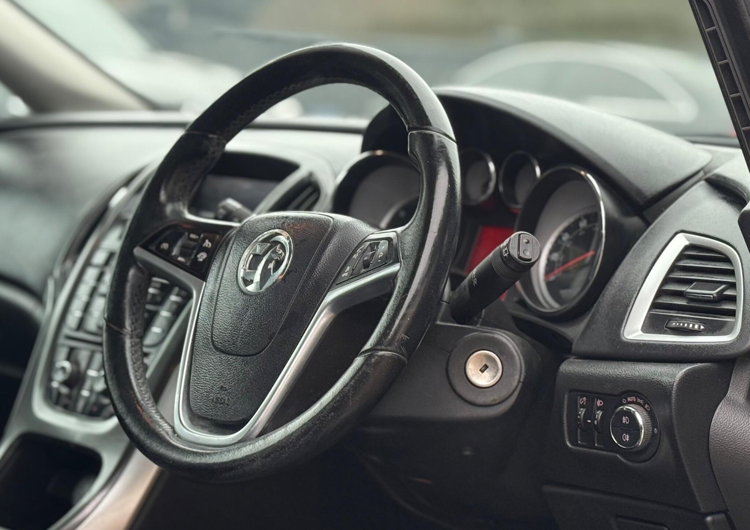 Used Vauxhall Astra 2013 for sale - 77636621: Photo 12