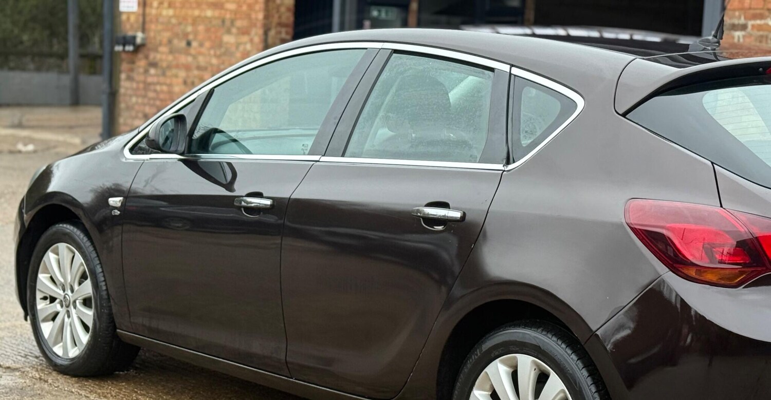 Used Vauxhall Astra 2013 for sale - 77636621: Photo 32