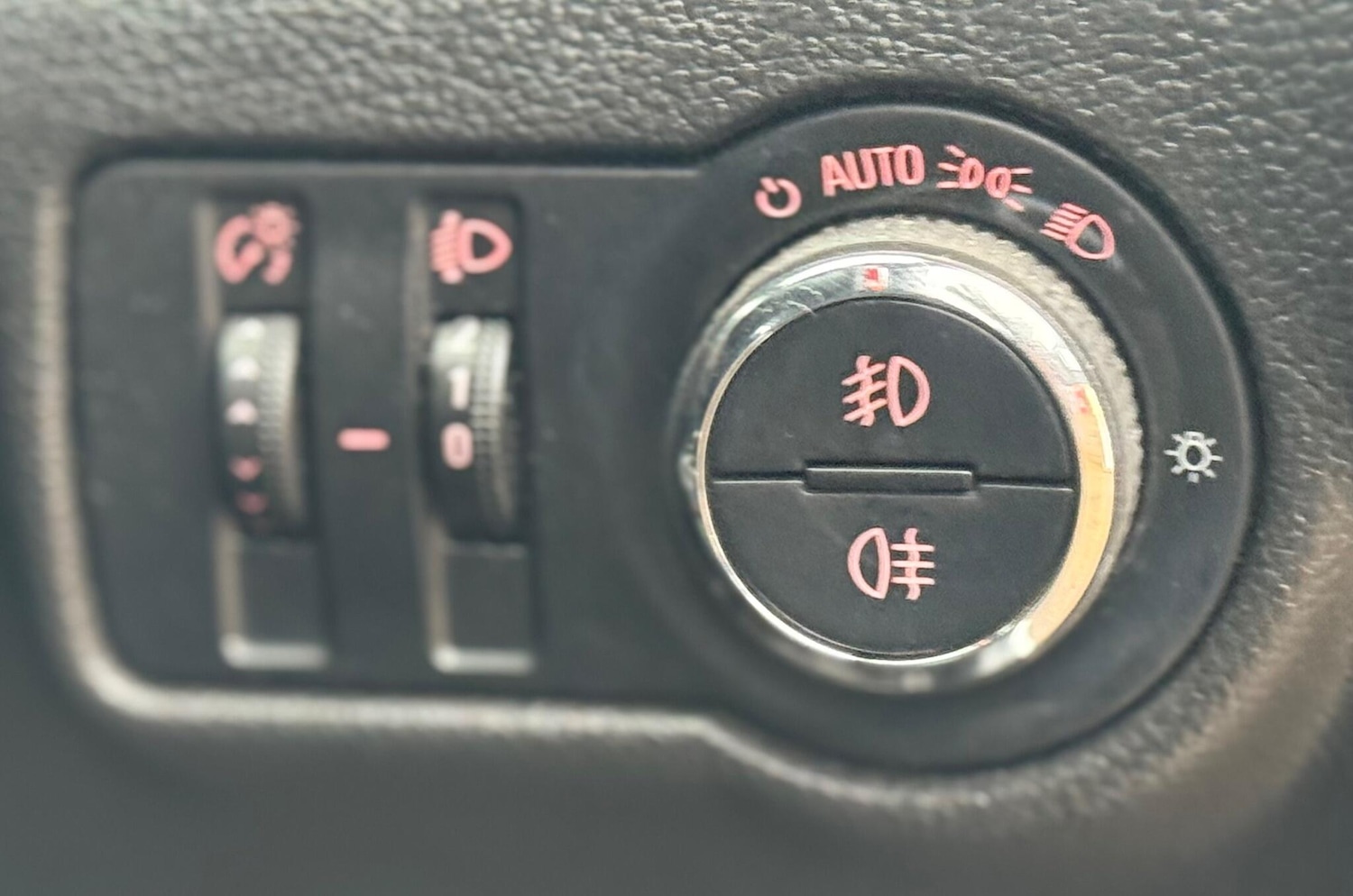 Used Vauxhall Astra 2013 for sale - 77636621: Photo 38