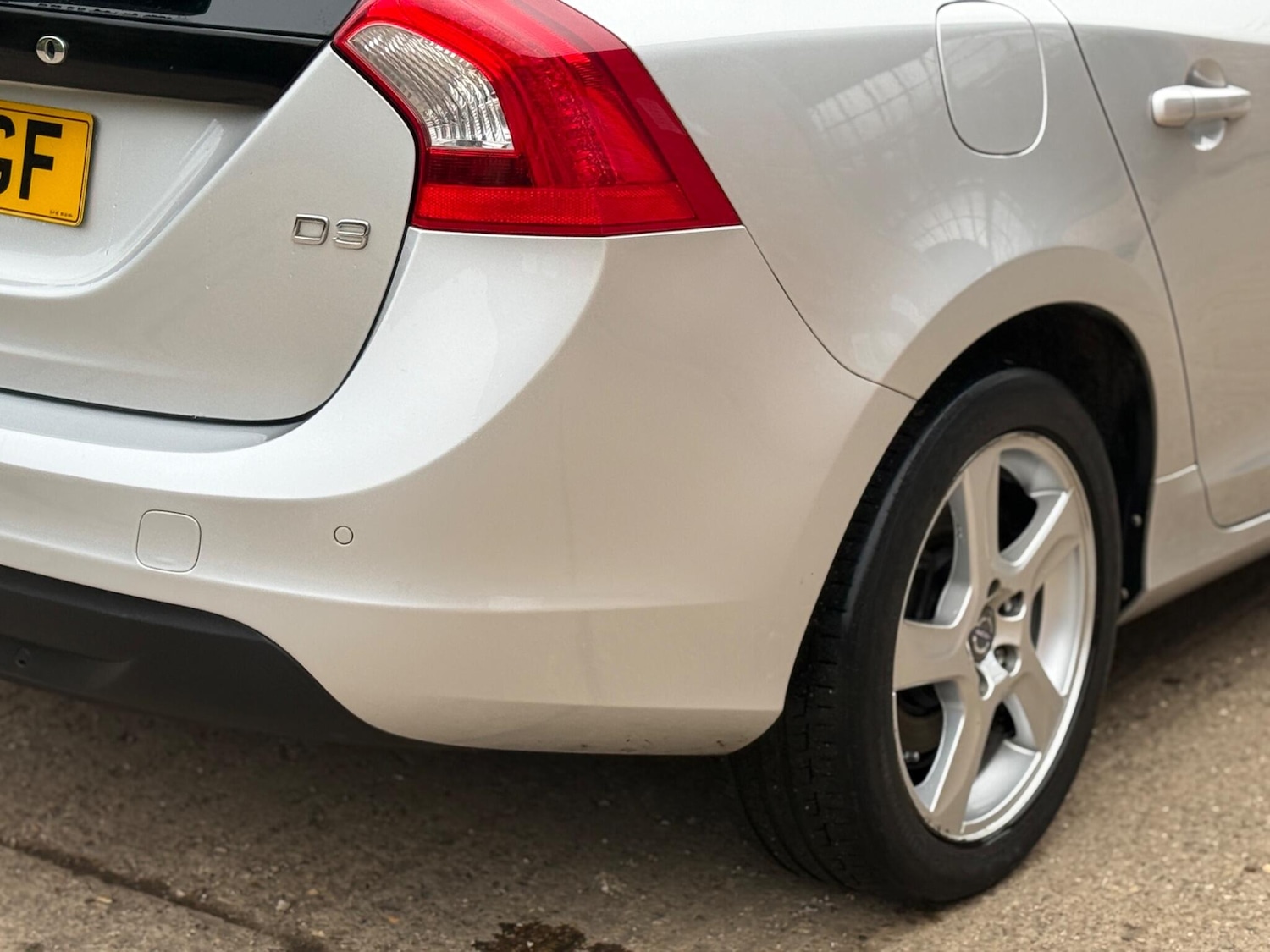 Used Volvo V60 2012 for sale - 77775297: Photo 30