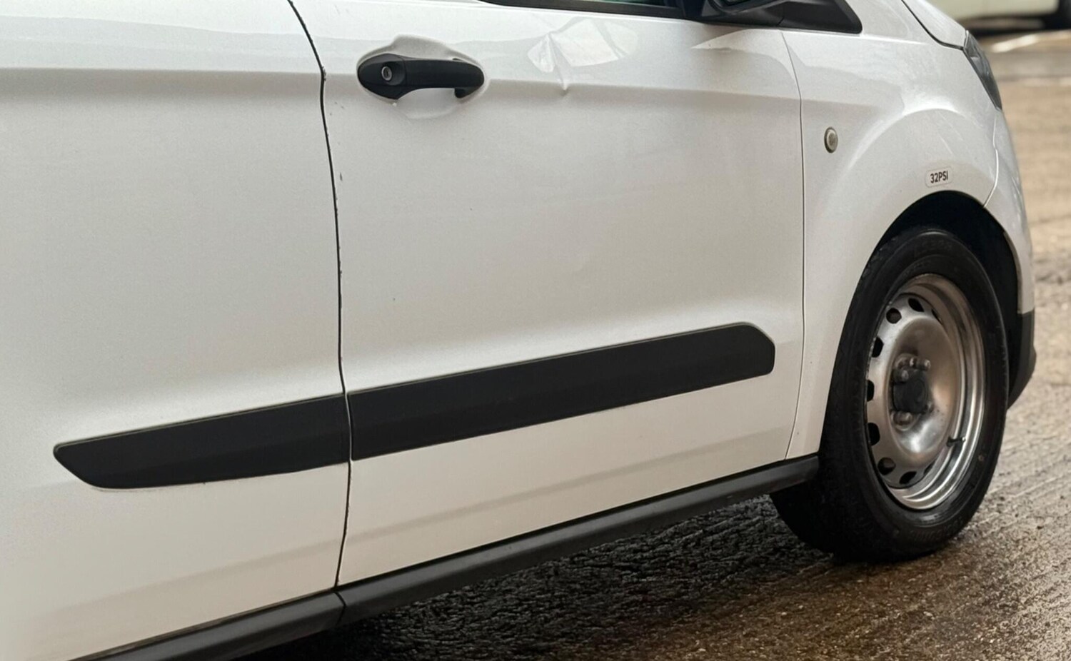 Used Ford Transit Courier 2020 for sale - 77355193: Photo 35