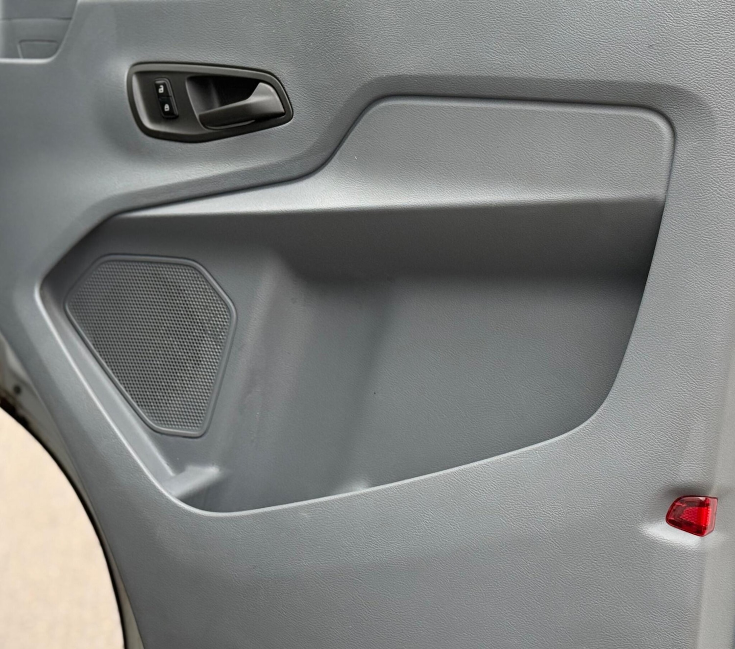 Used Ford Transit 2017 for sale - 76969078: Photo 34