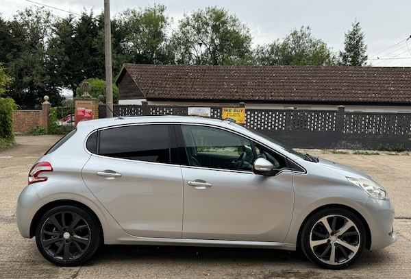 Used Peugeot 208 2012 for sale - 75244721: Photo 10