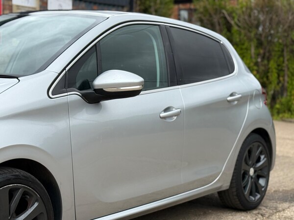 Used Peugeot 208 2012 for sale - 75244721: Photo 23