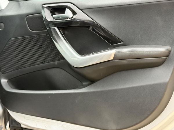 Used Peugeot 208 2012 for sale - 75244721: Photo 31