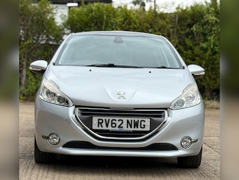 Used Peugeot 208 2012 for sale - 75244721: Photo