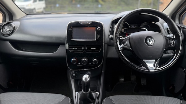 Used Renault Clio 2014 for sale - 76253181: Photo 21