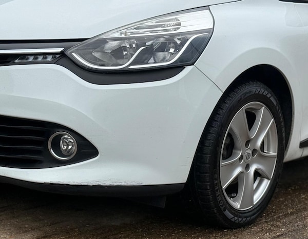 Used Renault Clio 2014 for sale - 76253181: Photo 29